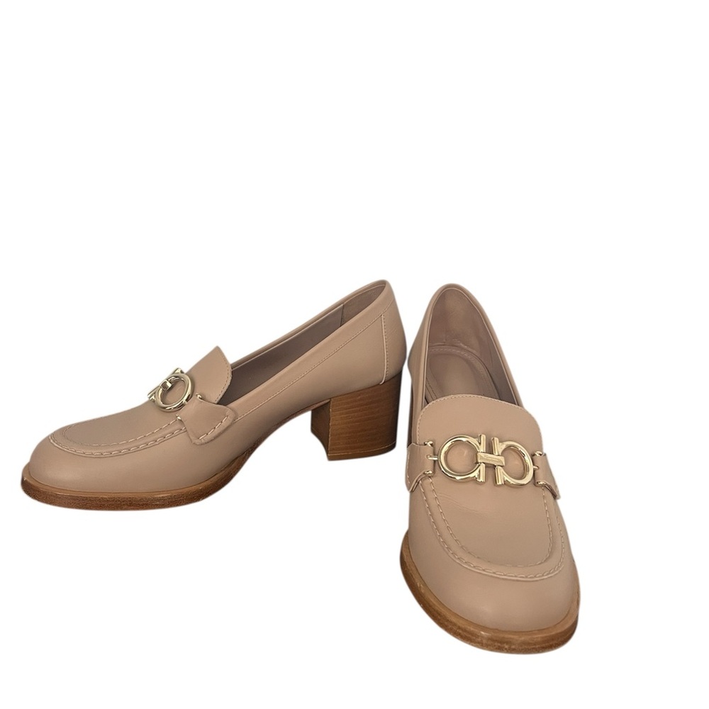 Salvatore Ferragamo Women's Gancini Buckle Chunky Heel Loafers Size 35 Taupe